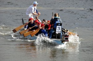 ws00462 Wyścigi na łodziach smoczych